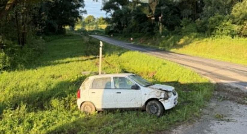 Árokba csúszott egy személygépkocsi Zalában