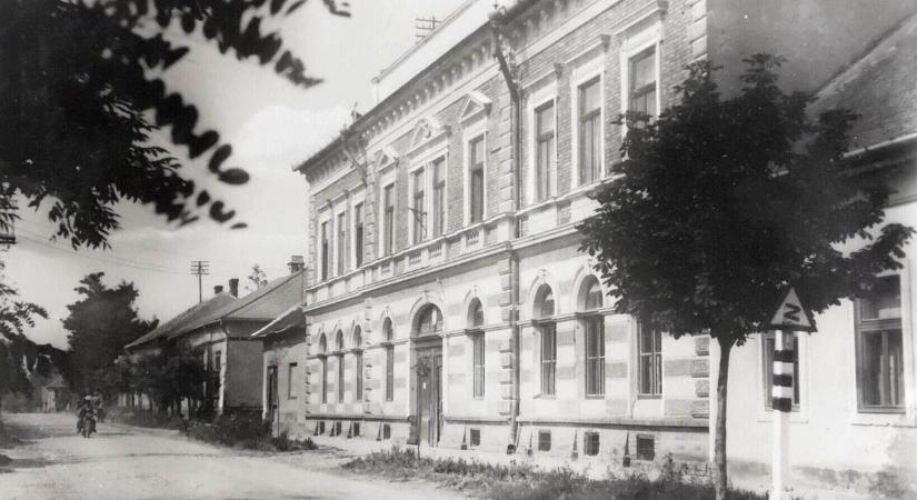 Időutazás a Kossuth úton: különleges, történelmi macskaköves út bukkant fel az aszfalt alatt