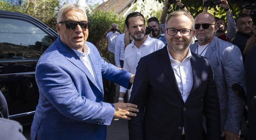 Orbán Balázs a nyugat-balkáni csúcstalálkozó kihagyása miatt kritizálja Magyar Pétert, de azt bezzeg nem említi, hogy Orbán Viktor el sem ment az utolsó EU-csúcsára