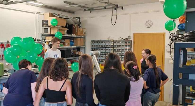 A fagyis robot mindent vitt – ez remek ötletnek bizonyult
