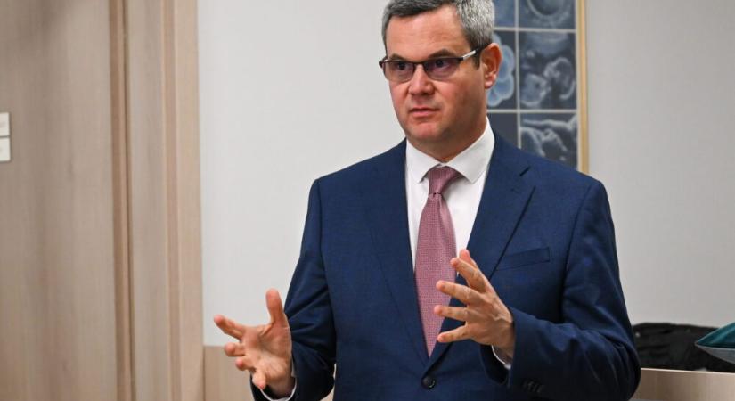 Takács Péter tiszta vizet öntött a pohárba a kórházi klímákkal kapcsolatban