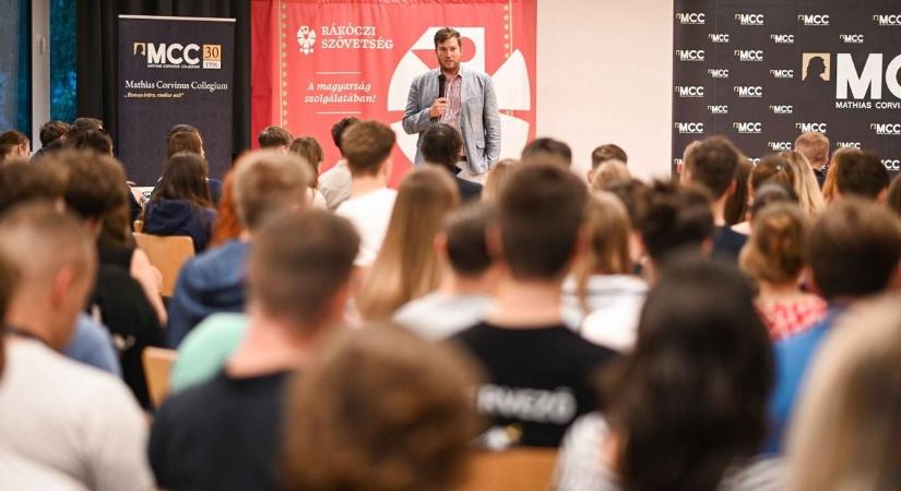 Élmények, közösségépítés és szakmai fejlődés – fontos mérföldkőhöz ért az MCC Egyetemi Programjának Juniorképzése