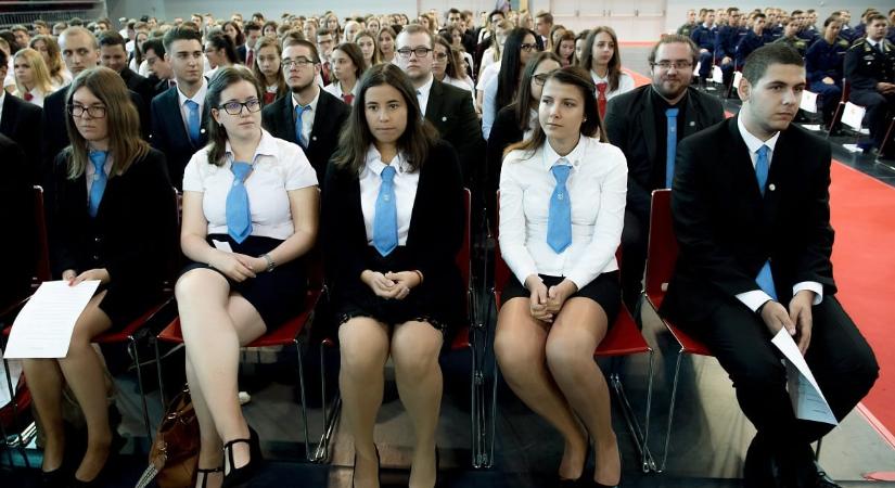 A hallgatók kiállása nem pártpolitikai ügy – üzenik az NKE tanárképző karának diákjai