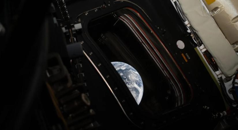 A NASA Hold-programjának következő legénységében most először fog helyet kapni egy európai űrhajós