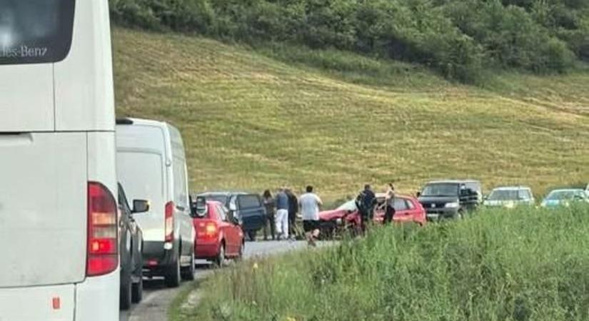 Új hírek a súlyos borsodi balesetről! Nem csak egy embert vitt el a mentő
