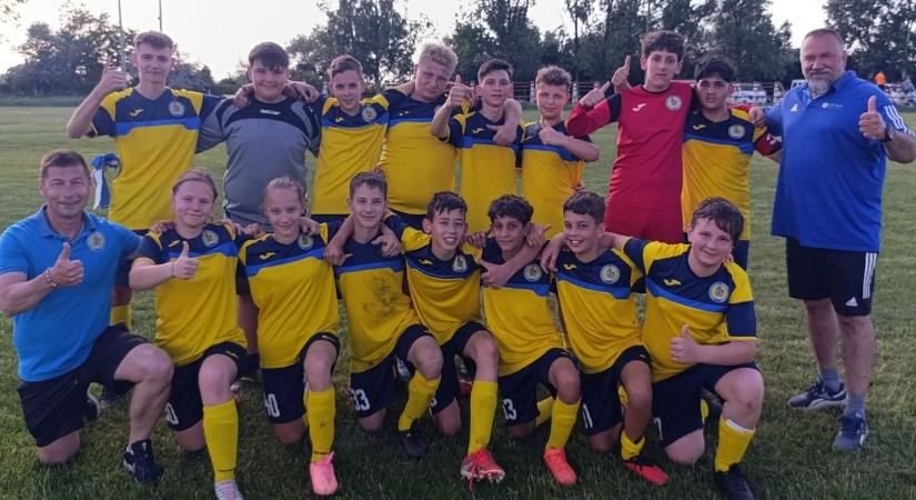 Pétervására SE: a „habos torta” mellé aranyérem is jutott az U14-eseknek