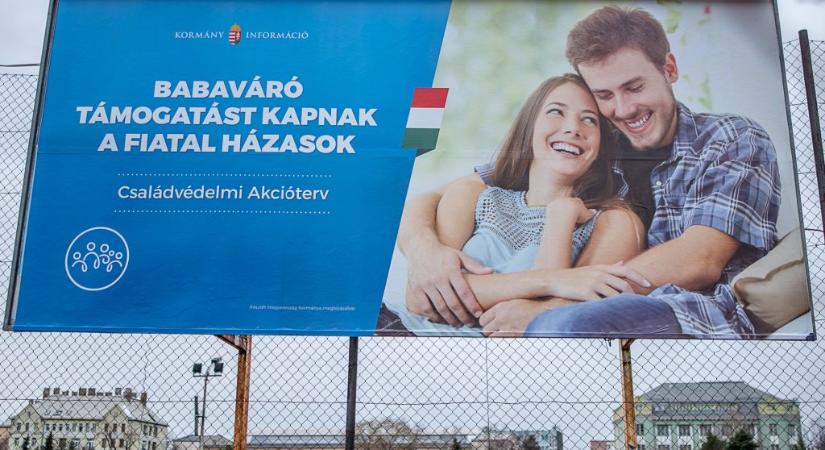 Október végéig meghosszabbítanák a Babaváró gyermekvállalási határidejét