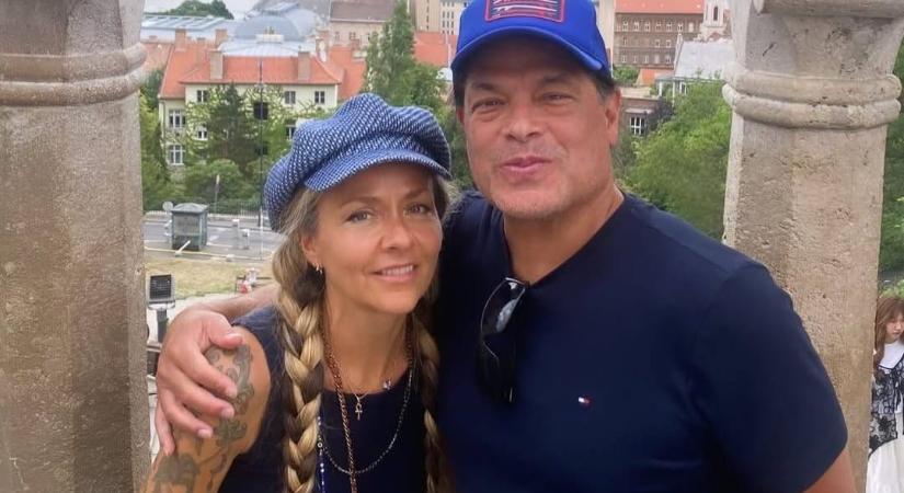 Budapestről posztolt a Metallica basszusgitárosa, látható a különleges színpad is