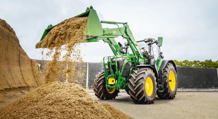 A John Deere bemutatja a 6R „L” és „XL” traktorokhoz fejlesztett új homlokrakodókat