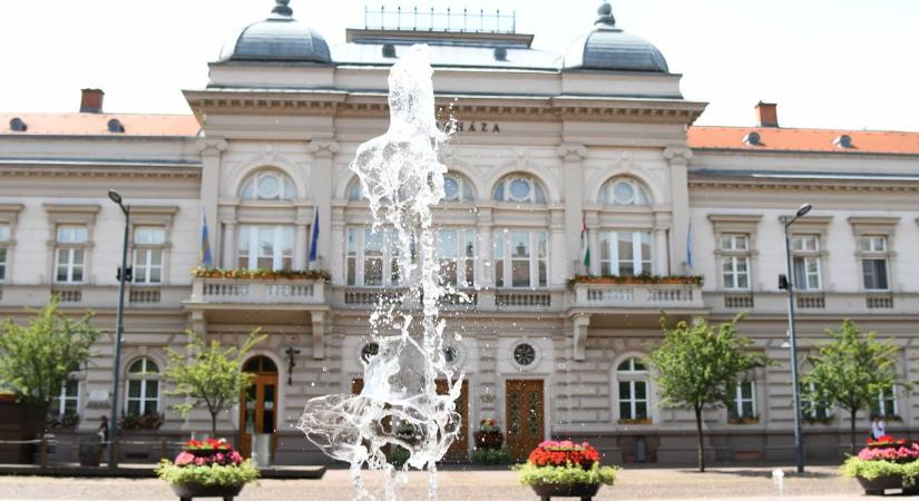 Százmilliós összeget kér Szolnoktól a kormány, Tószeg és Püspöki is jócskán fizet