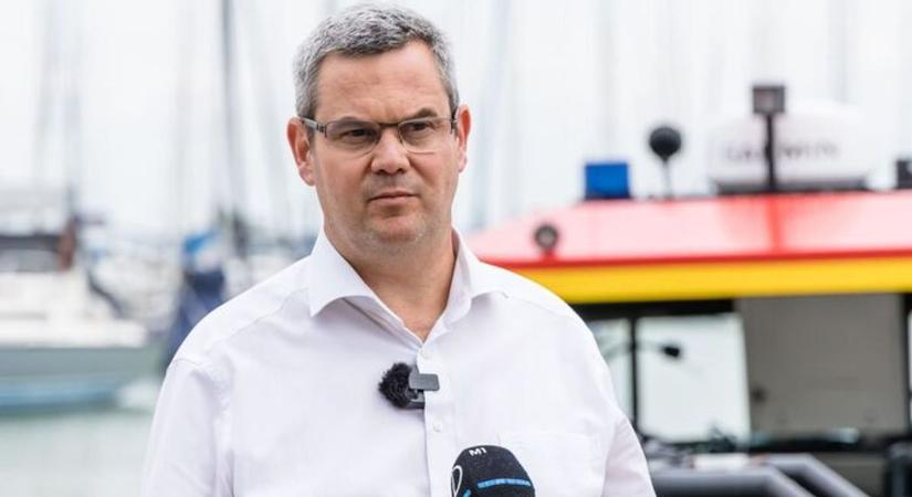 Keményen reagált Takács Péter a kormány kórházi klímaprogramról szóló bejelentésre