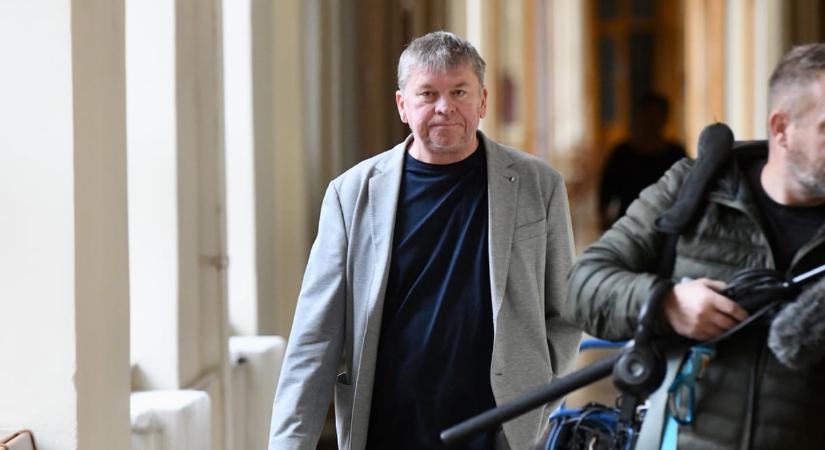 Kálomista Gábor most megmutatta a NER iránt kritikus énjét: szerinte a közmédia nem dönthette el, milyen sorozatok menjenek a saját képernyőin