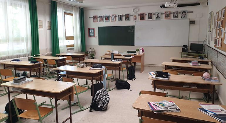 Három iskolában örülhetnek a STRABAG akciójának