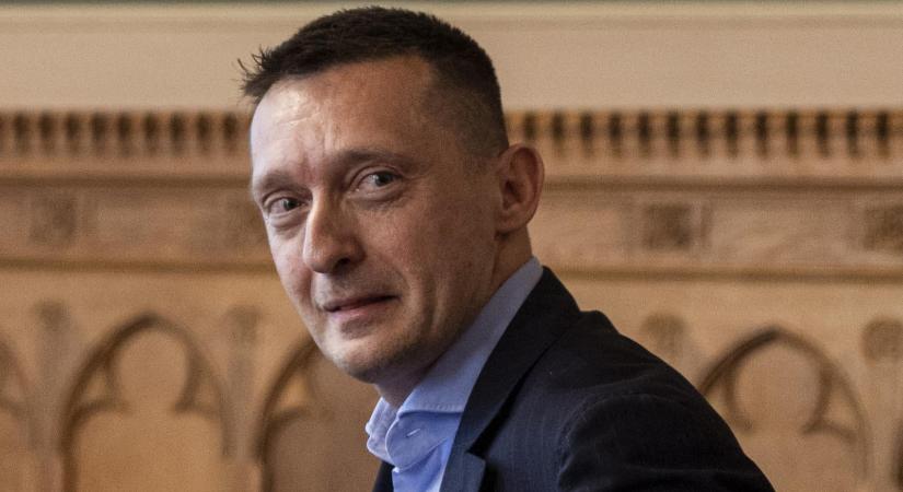 Továbbra is folyik a nyomozás, ami Rogán Antal találmányának előéletét is érinti