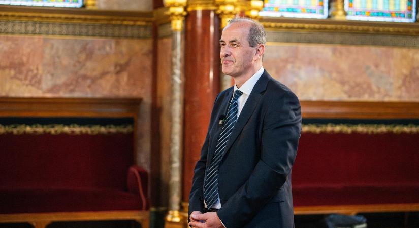 Kórházi klímák: Hegedűs Zsolt a valós tényekkel szembesítette Takács Pétert