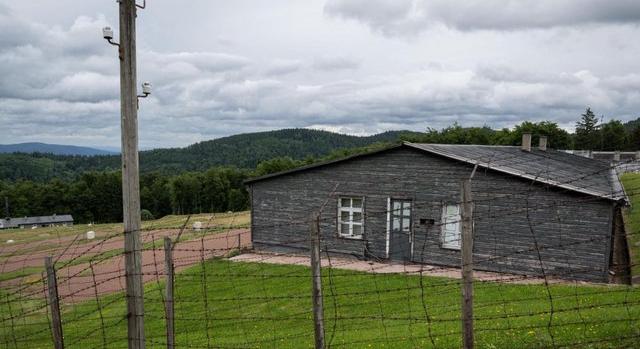 Régészek dolgoznak a Natzweiler-Struthof koncentrációs táborban