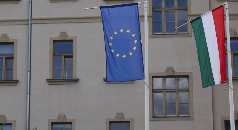 Bezárul a sheines, temus mennyország? Íme a kötelező vám részletei