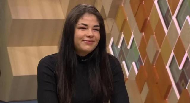 Gáspár Evelin ironikus megjegyzése – egy fürdőnadrág robbantotta fel a kommentszekciót