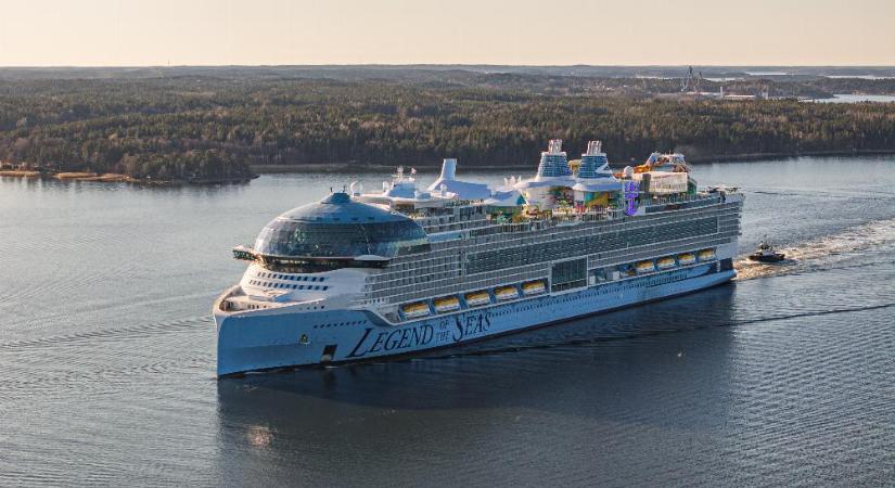 Átadták a hajót, amelyen egy egész nyaralóváros elférne: elkészült a Legend of the Seas