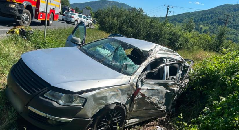 Kamion és személygépkocsi ütközött: egy 24 éves nő meghalt, egy 3 éves gyermek megsérült
