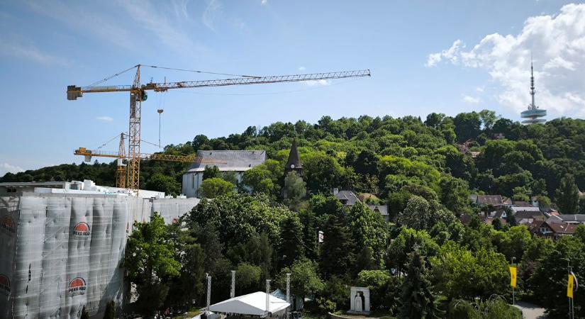 Forgalomkorlátozás a Miskolc belvárosban – daruzási munkálatok miatt