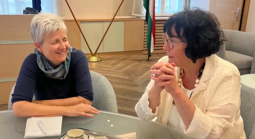 Rubovszky Rita szervezett találkozót Lannert Juditnak az egyházi iskolafenntartókkal