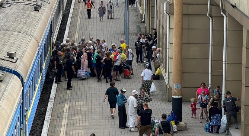 Új nyári menetrend az ukrán vasútnál: több járat, gyorsabb vonatok és új hegyvidéki útvonalak érkeznek