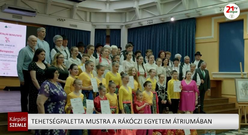 Tehetségpaletta mustra a Rákóczi egyetem átriumában (videó)