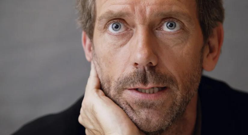 „Úgy főzök, mint egy angyal” – Hugh Laurie mindenhez ért! 67 éves lett a legjobb tévés doki!