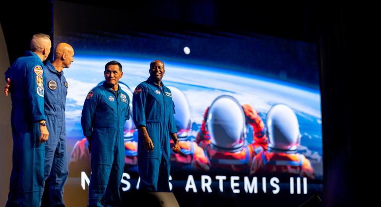 Komoly bírálatok érték az Artemis III legénységét, reagált a NASA vezetője