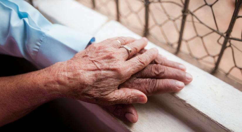 Figyelem: ez a népszerű étrendkiegészítő felgyorsítja az Alzheimer-kór kialakulását