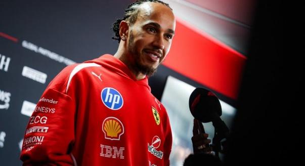Hamilton: A leszorítóerő hiányzik a Mercedeshez képest