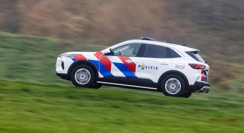 Ámokfutó autós hajtott kerékpározó diákok közé Hollandiában, hárman meghaltak