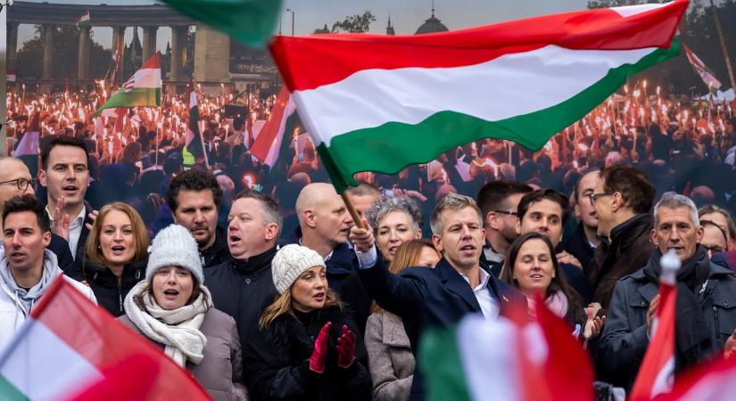 Repkedtek a milliárdok: kiderült, pontosan mennyit költöttek a kampányra a pártok