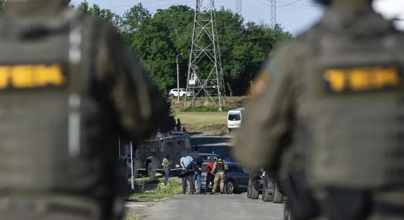 Bűnszervezetet leplezett le a rendőrség: százmilliókat kerestek a hamis gyógyszereken és potencianövelőkön