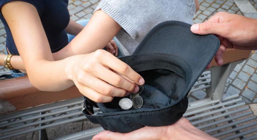 Kéregetők Szombathelyen: gyerekeket zaklathattak a Fő téren