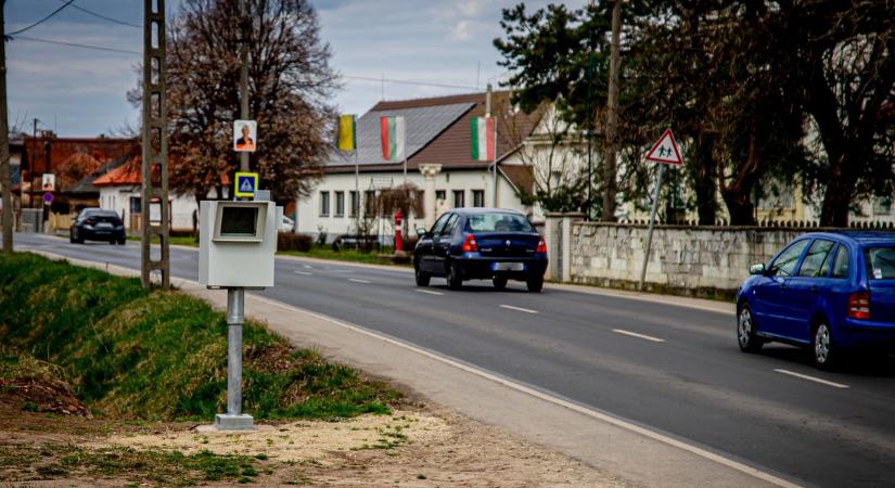 Fekvőrendőrt vagy traffipaxot szeretne az utcájába? Így lehet elintézni