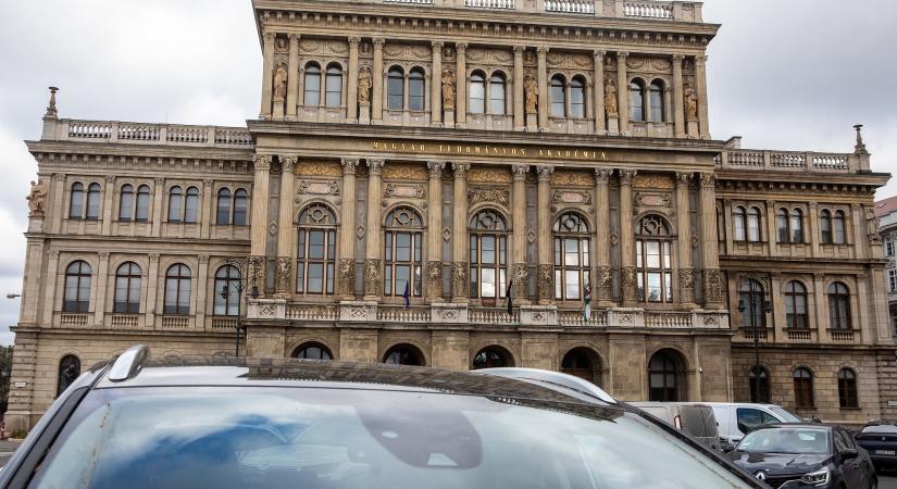 Döntött a Kúria: Folytatódik a 130 milliárdos MTA-per