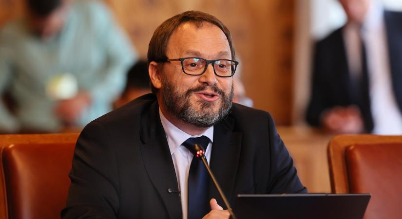 Kamatstop meghosszabbítása: újabb segítség a hiteleseknek szeptemberig