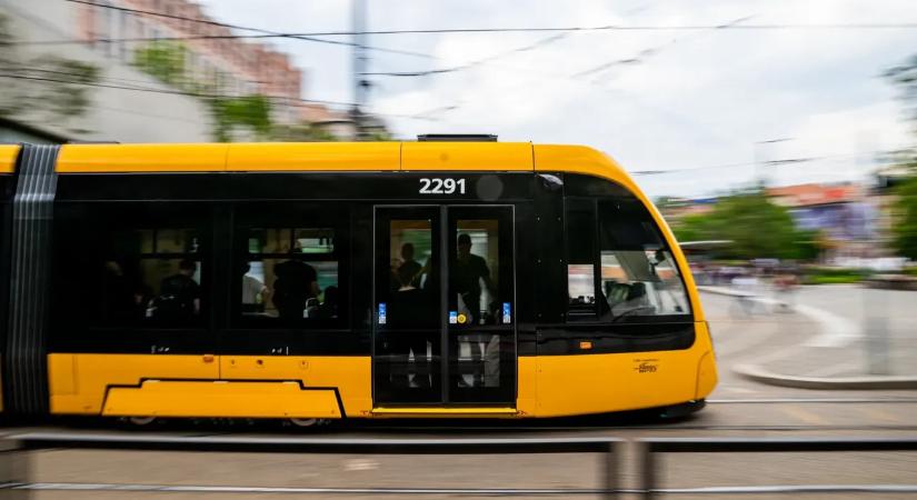 Újabb CAF villamos állt forgalomba Budapesten