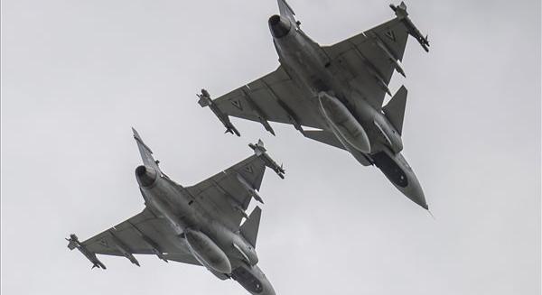 A legmagasabb szinten riadóztatták a magyar Gripeneket