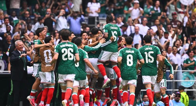 Mexikó 2-0-ra verte Dél-Afrikát a vb nyitómeccsén