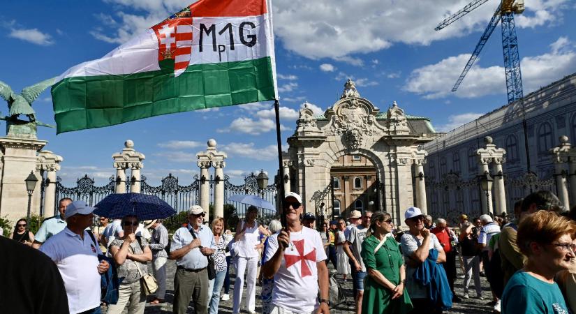 „Az a cél, hogy visszatérjünk az 1998-as Fideszhez” – a párton belül is felháborodást keltett Orbán Viktor Vadhajtások-vallomása