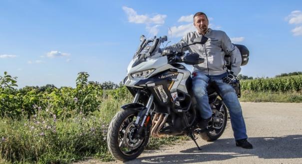 Kawasaki Versys 1100 SE-teszt – Magyarország kedvenc túramotorja