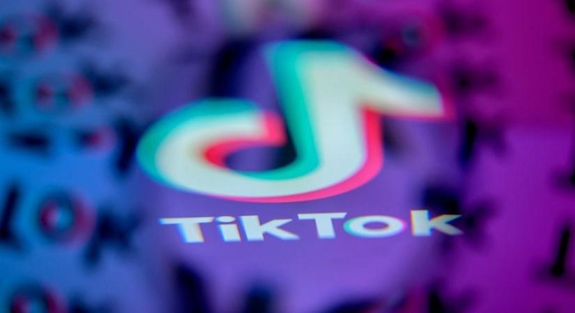 Elege lett a NAV-nak, lecsapott két magyar TikTok-sztárra: milliókat titkoltak el, elismerték a csalást – 200 százalékos bírság lehet a vége