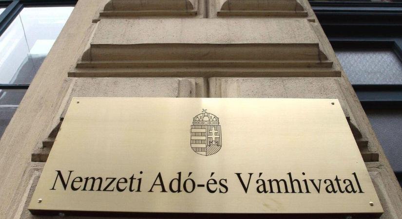 A NAV éberségét nem tudták befolyásolni az influenszerek