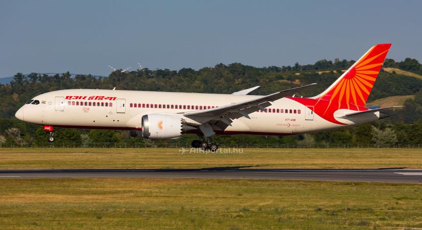 Egy év után sem tudni, miért zuhant le az Air India Dreamlinere