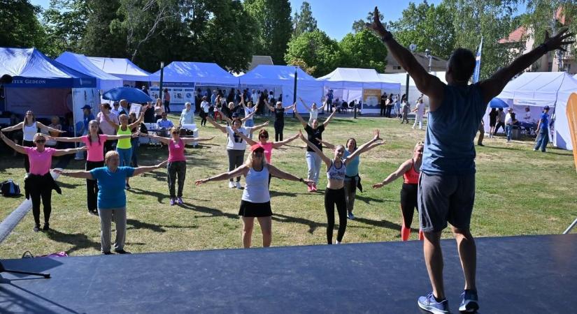Ilyen lesz a Sportok Éjszakája Szirmabesenyőben sztárvendéggel és 1000 körös kihívással