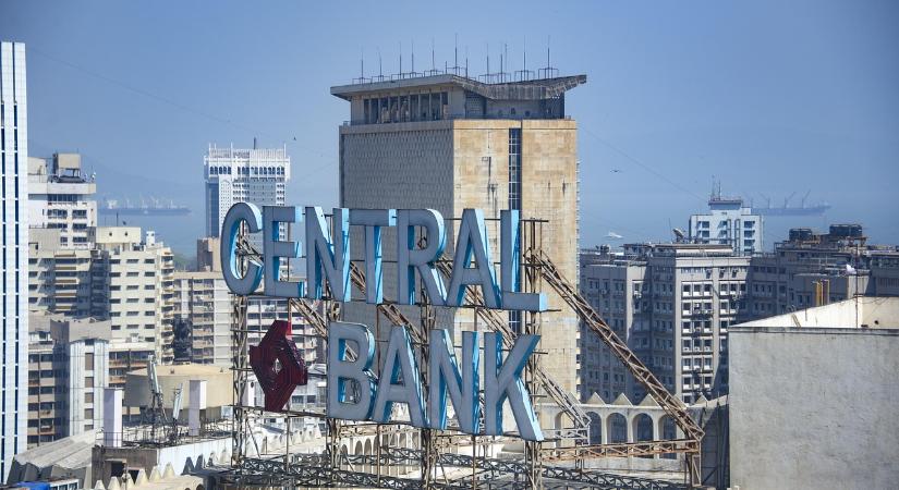 Rekordot írtak a magánszemélyek banki megtakarításai