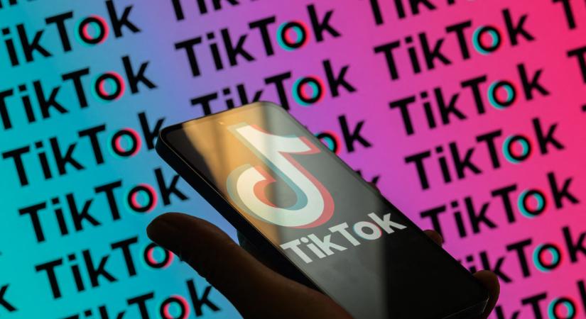 Nem adóztak a TikTokon és YouTube-on szerzett bevételeik után, két influenszert büntetett meg a NAV